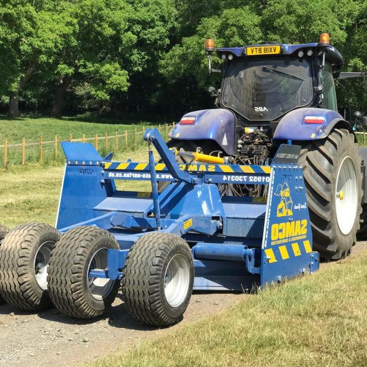 Gravel Road Grader/Gravel Layer c/w ripper teeth, tilting frame and hardox edges